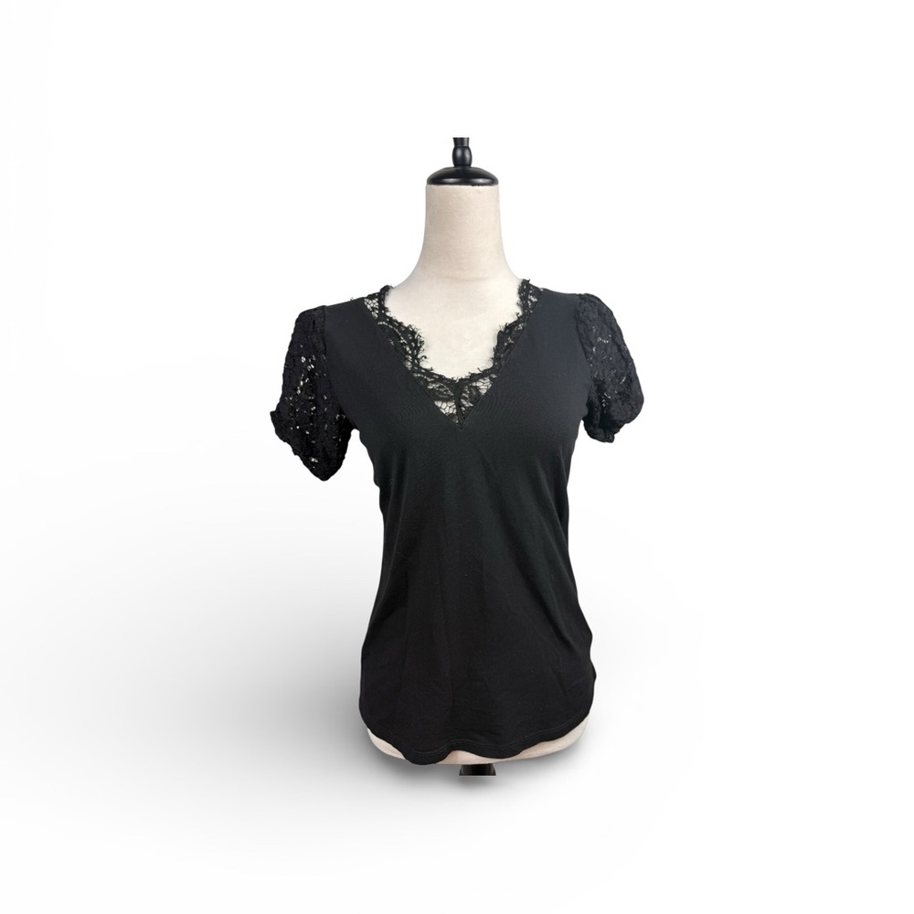 🆕 Boston Proper black lace top size XS